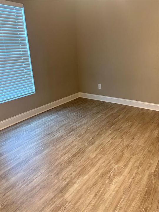 For Sale: $439,000 (4 beds, 0 baths, 1800 Square Feet)