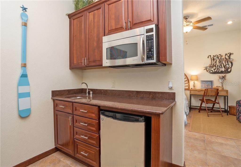 En Venta: $990,000 (5 camas, 3 baños, 3823 Pies cuadrados)