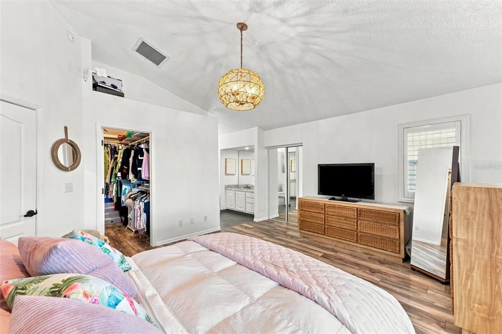 En Renta: $3,650 (5 camas, 3 baños, 1537 Pies cuadrados)