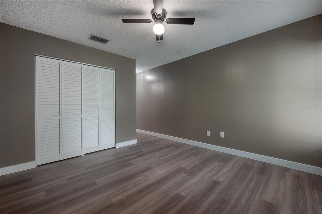 For Rent: $2,000 (2 beds, 2 baths, 1032 Square Feet)