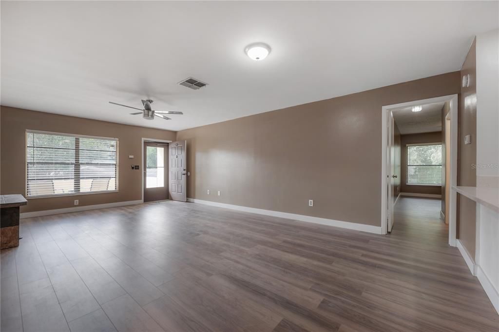 For Rent: $2,000 (2 beds, 2 baths, 1032 Square Feet)