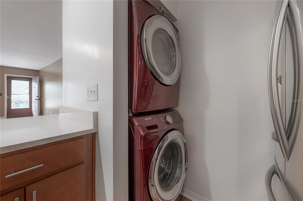 For Rent: $2,000 (2 beds, 2 baths, 1032 Square Feet)