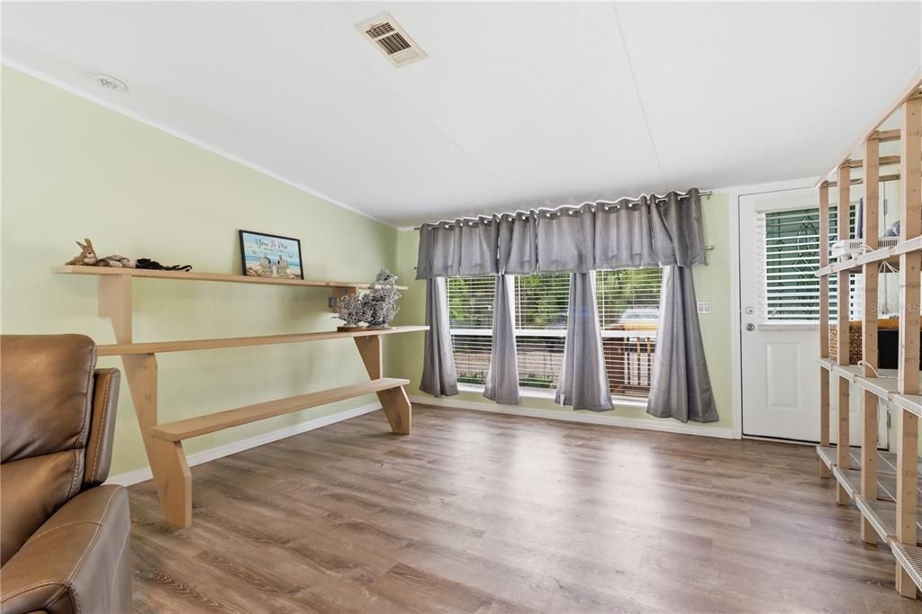 En Venta: $380,000 (3 camas, 2 baños, 1512 Pies cuadrados)