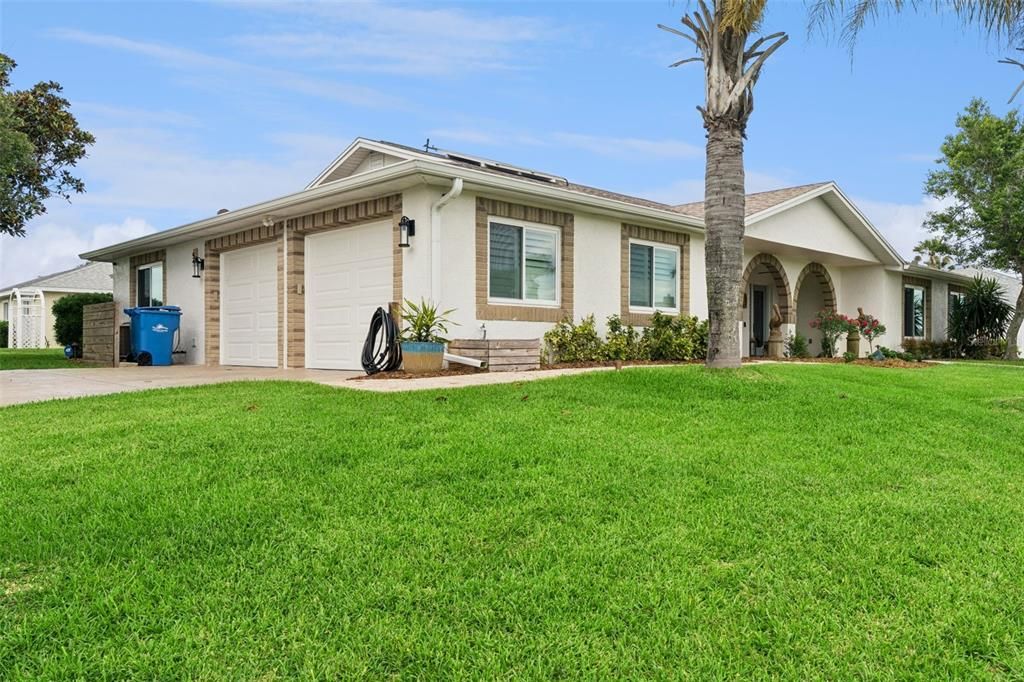 En Venta: $769,000 (3 camas, 2 baños, 2683 Pies cuadrados)
