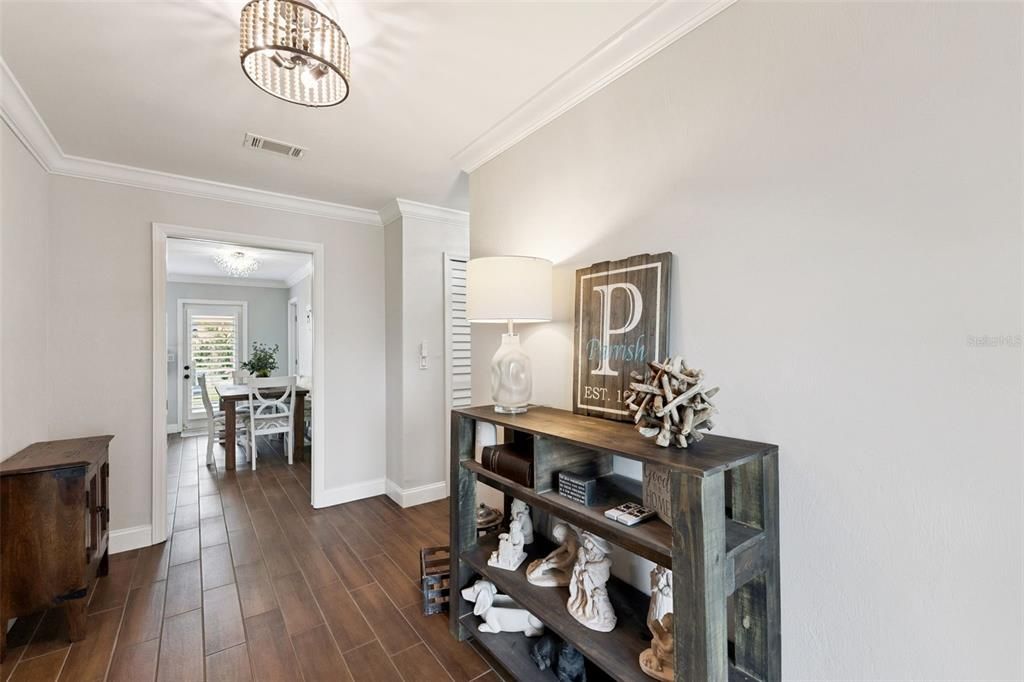 En Venta: $769,000 (3 camas, 2 baños, 2683 Pies cuadrados)