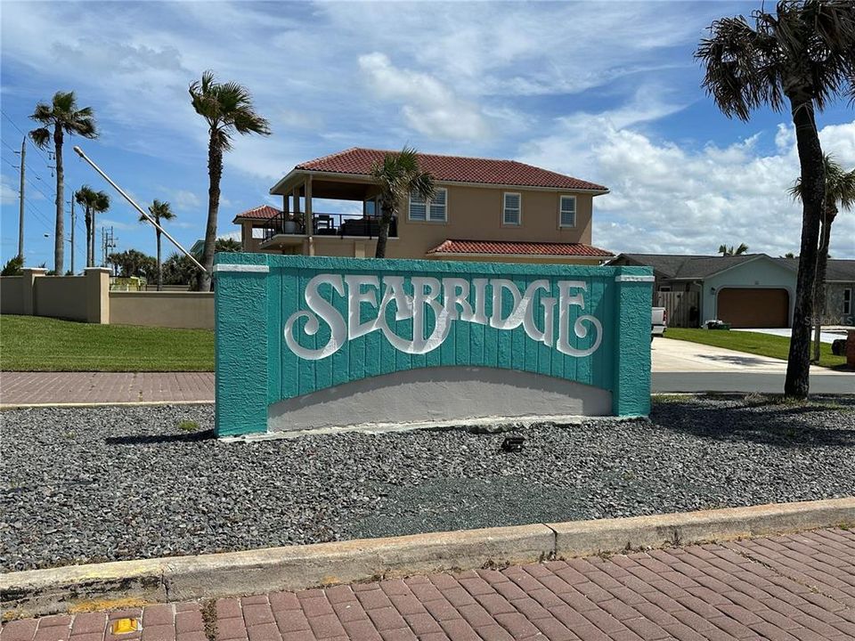 En Venta: $769,000 (3 camas, 2 baños, 2683 Pies cuadrados)