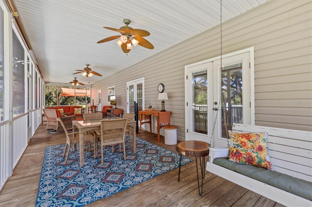 For Sale: $775,000 (3 beds, 3 baths, 2091 Square Feet)