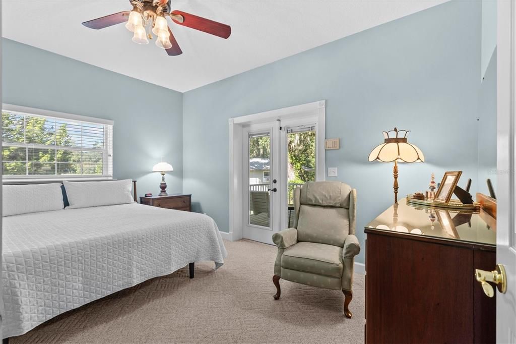 For Sale: $775,000 (3 beds, 3 baths, 2091 Square Feet)