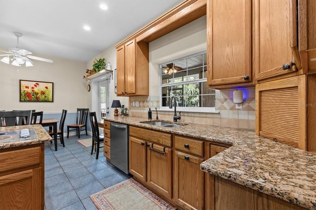 For Sale: $775,000 (3 beds, 3 baths, 2091 Square Feet)