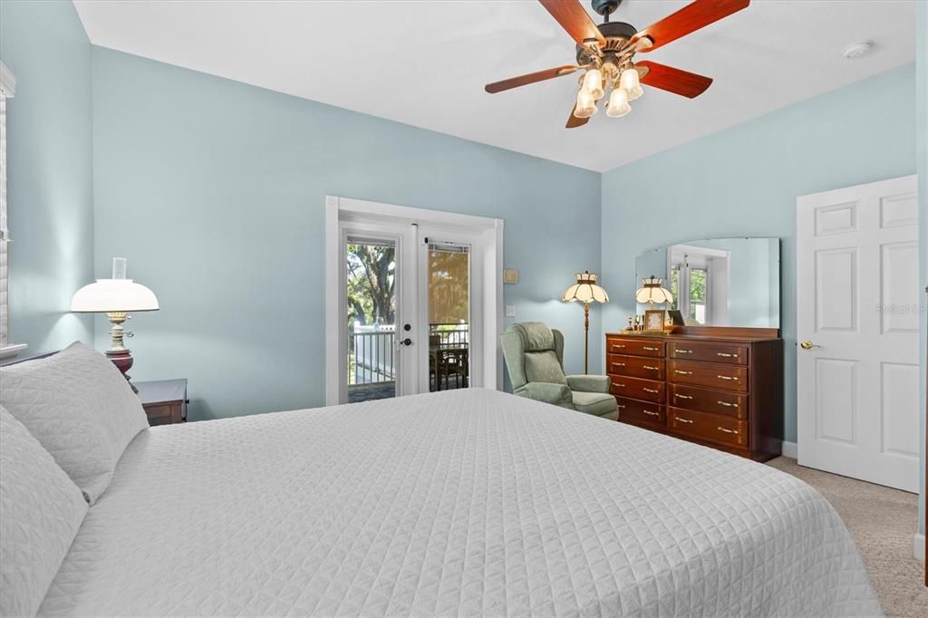 For Sale: $775,000 (3 beds, 3 baths, 2091 Square Feet)