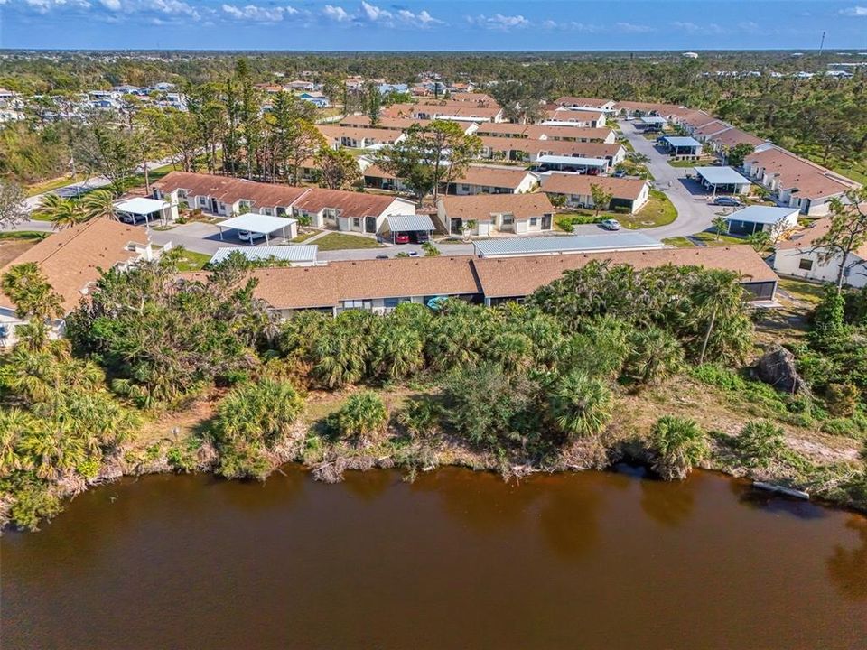 На продажу: $139,000 (2 спален, 2 ванн, 1037 Квадратных фут)