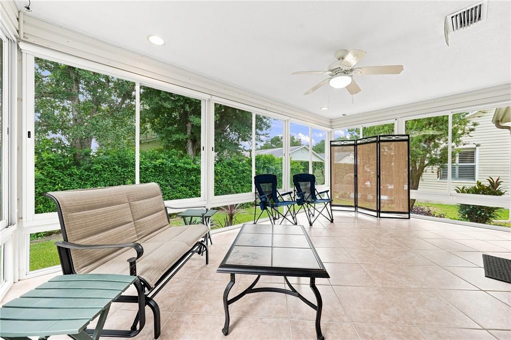 For Sale: $365,000 (3 beds, 2 baths, 1648 Square Feet)