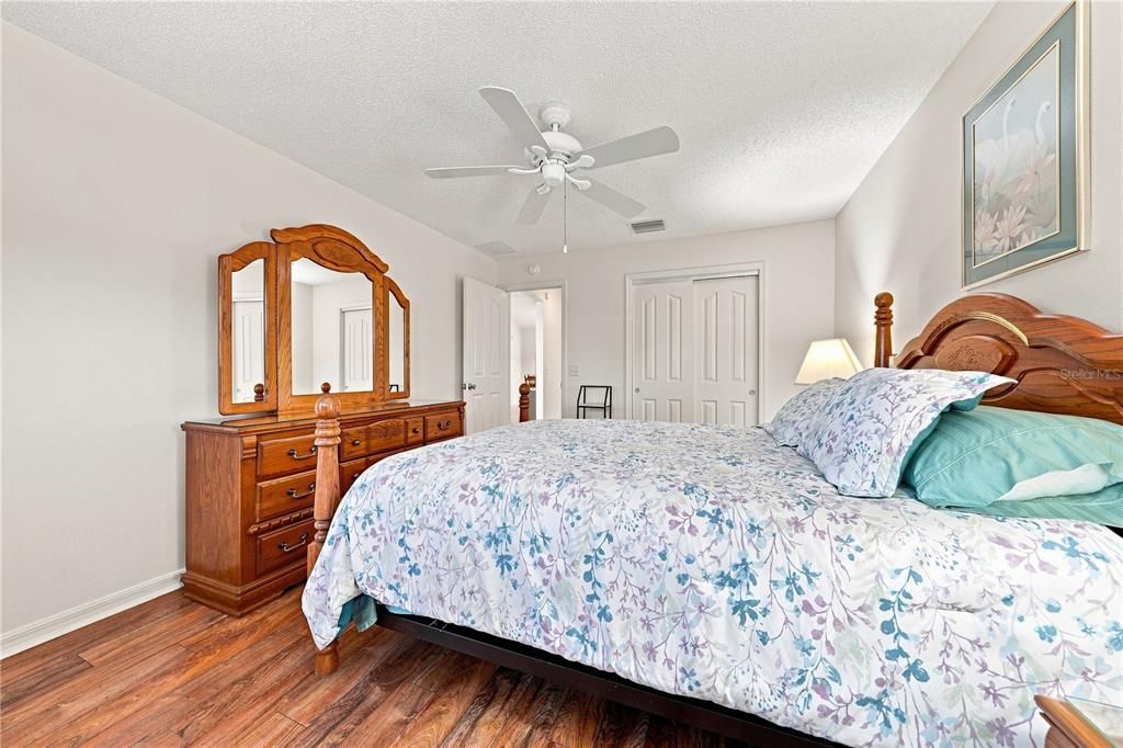 For Sale: $365,000 (3 beds, 2 baths, 1648 Square Feet)