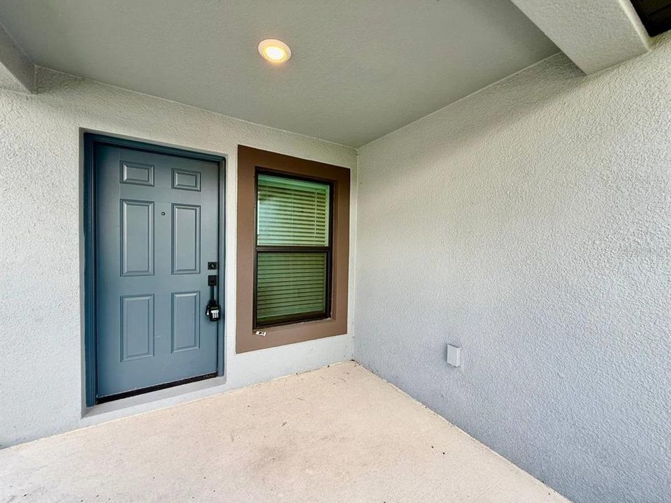 For Rent: $2,500 (3 beds, 2 baths, 1697 Square Feet)