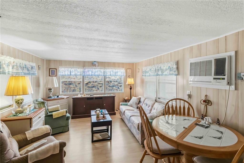For Sale: $56,000 (1 beds, 1 baths, 480 Square Feet)