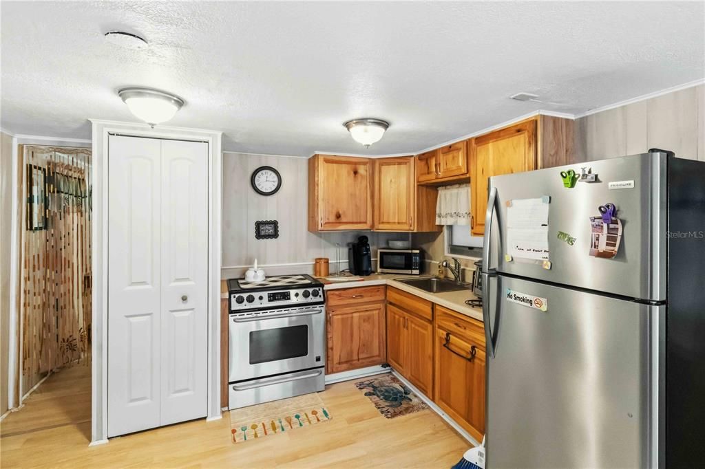 For Sale: $56,000 (1 beds, 1 baths, 480 Square Feet)