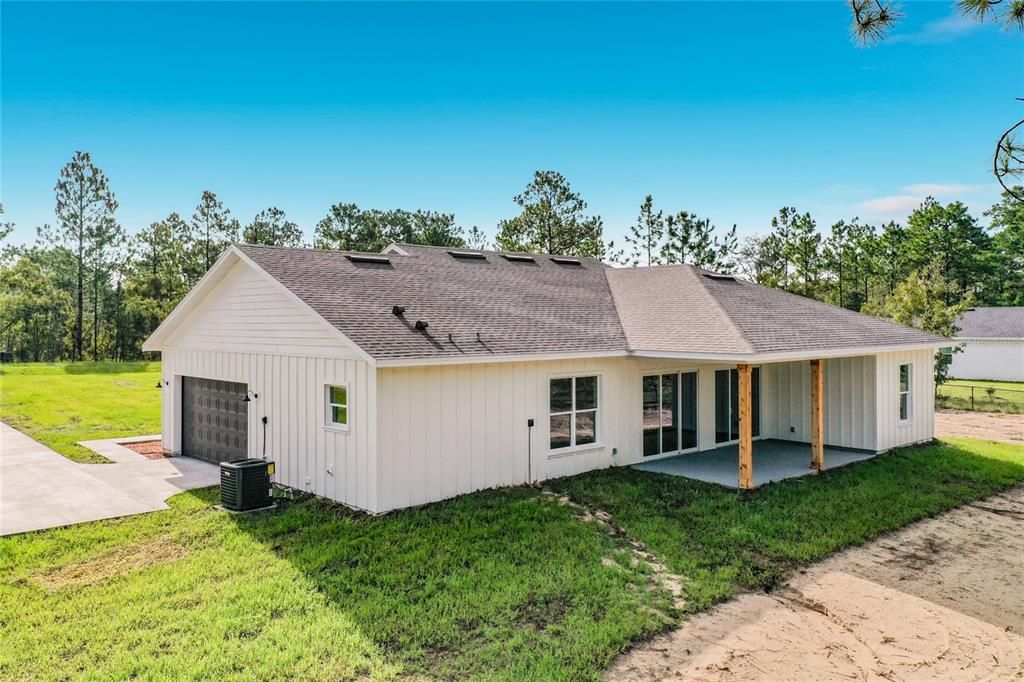 For Sale: $479,900 (4 beds, 2 baths, 2090 Square Feet)