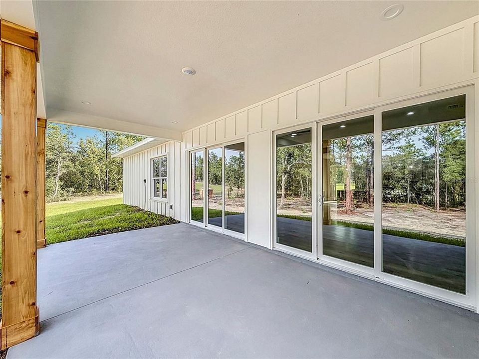 For Sale: $479,900 (4 beds, 2 baths, 2090 Square Feet)