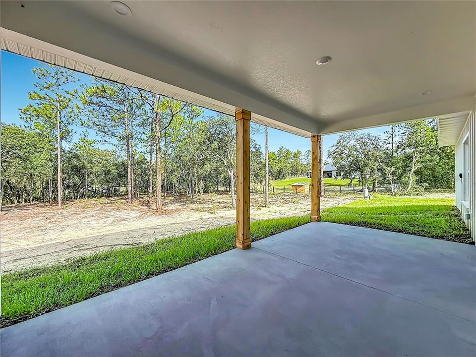 For Sale: $479,900 (4 beds, 2 baths, 2090 Square Feet)