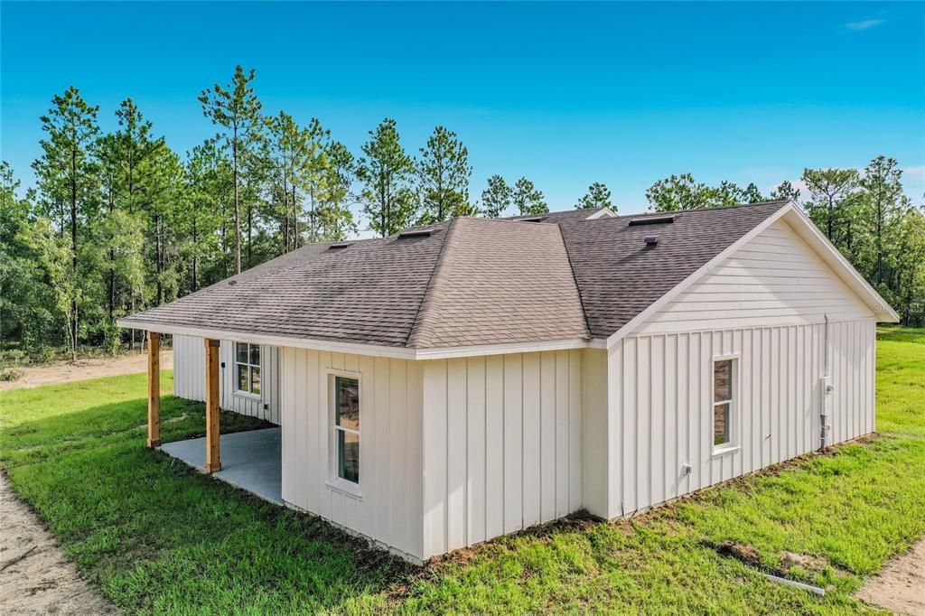 For Sale: $479,900 (4 beds, 2 baths, 2090 Square Feet)
