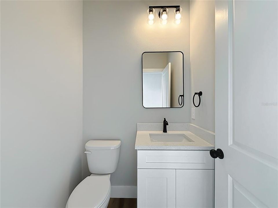 For Sale: $479,900 (4 beds, 2 baths, 2090 Square Feet)