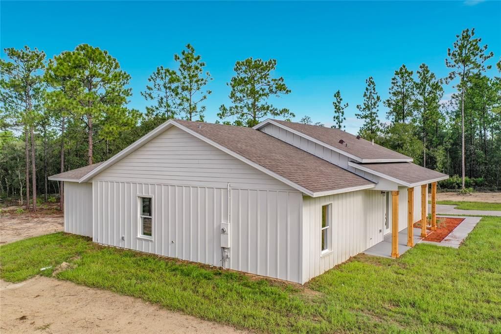 For Sale: $479,900 (4 beds, 2 baths, 2090 Square Feet)