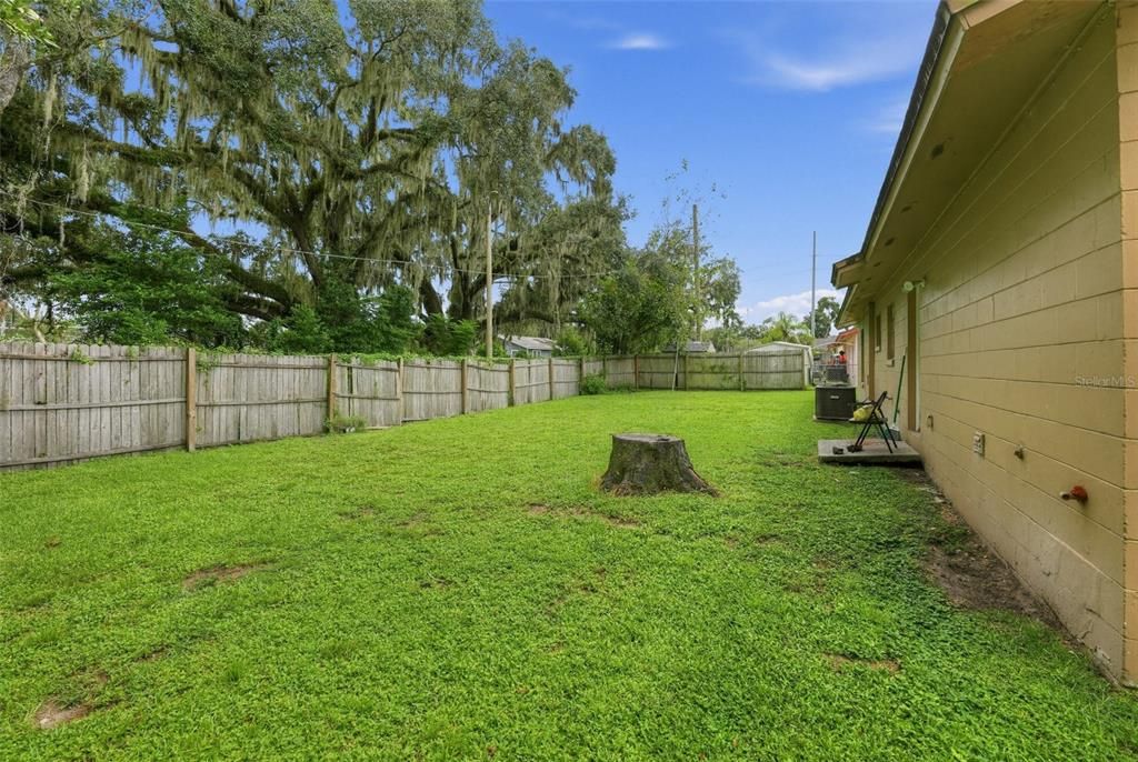 For Sale: $219,000 (4 beds, 1 baths, 1352 Square Feet)