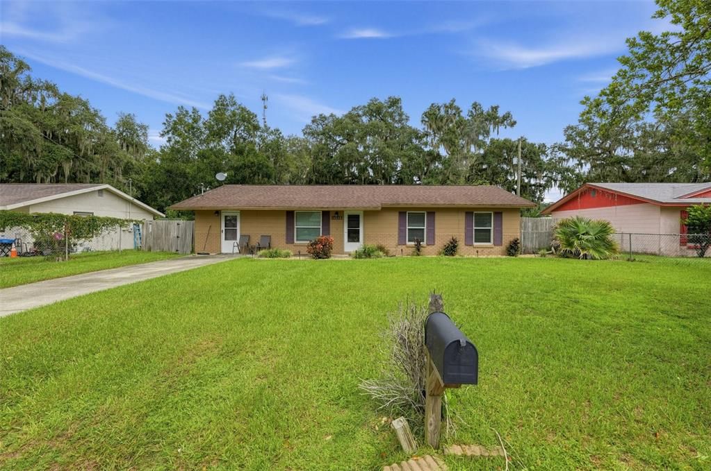 For Sale: $219,000 (4 beds, 1 baths, 1352 Square Feet)