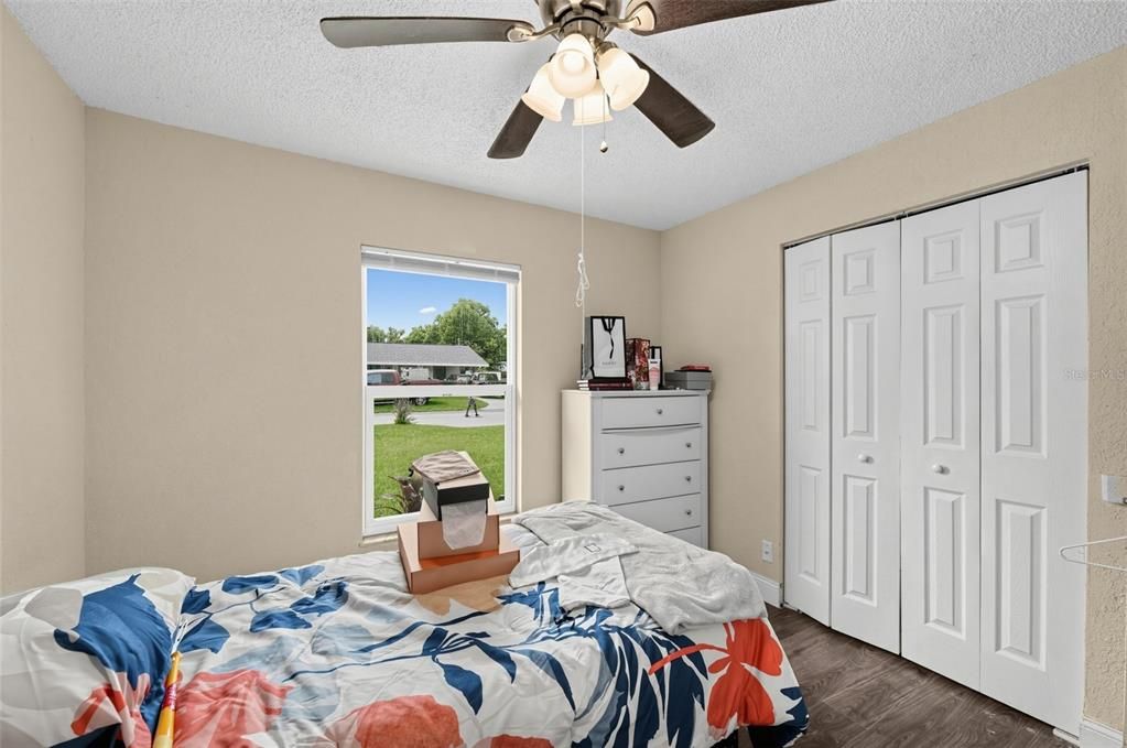For Sale: $219,000 (4 beds, 1 baths, 1352 Square Feet)