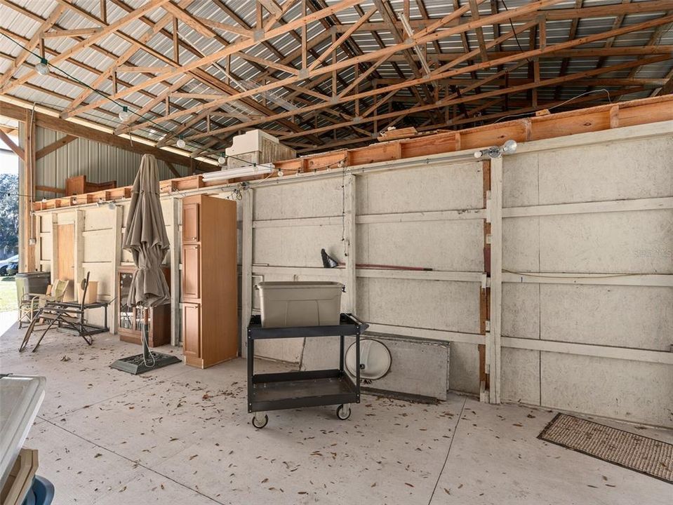 For Sale: $700,000 (1 beds, 1 baths, 800 Square Feet)