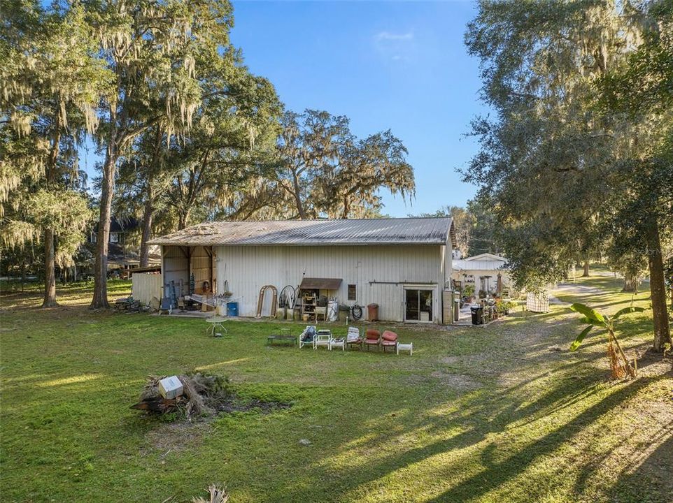 For Sale: $700,000 (1 beds, 1 baths, 800 Square Feet)