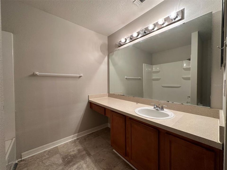 For Rent: $1,795 (3 beds, 2 baths, 1415 Square Feet)