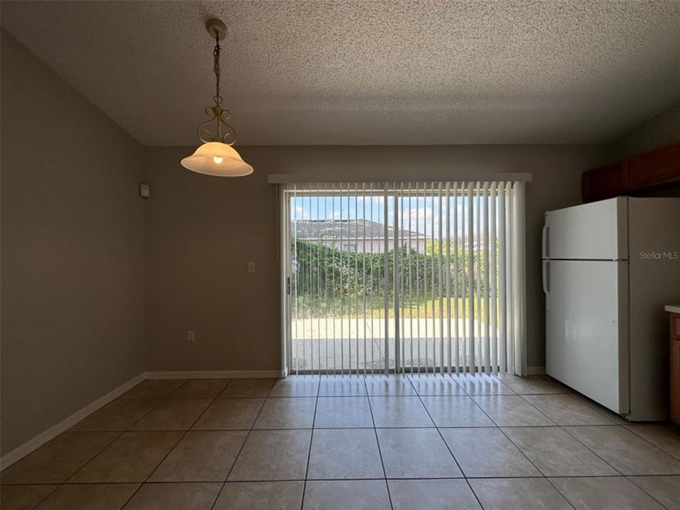 For Rent: $1,795 (3 beds, 2 baths, 1415 Square Feet)