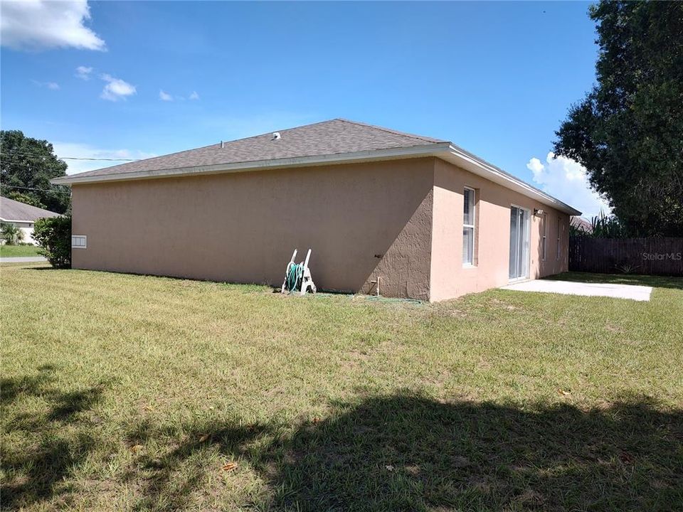 For Rent: $1,795 (3 beds, 2 baths, 1415 Square Feet)