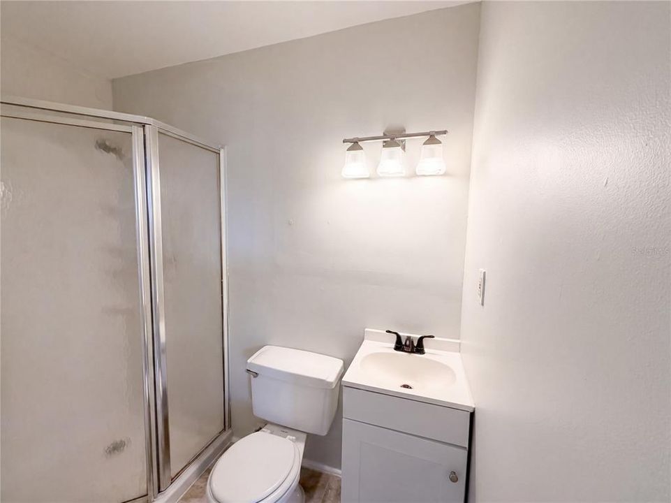 En Venta: $310,000 (3 camas, 3 baños, 1379 Pies cuadrados)