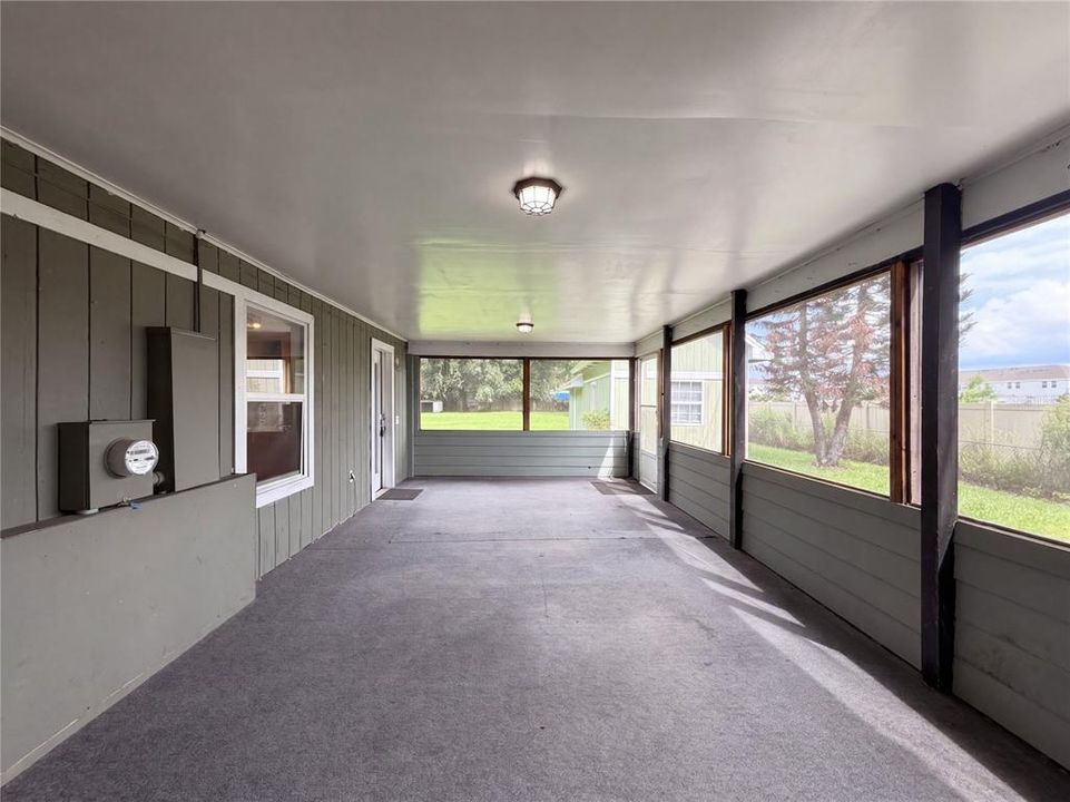 En Venta: $310,000 (3 camas, 3 baños, 1379 Pies cuadrados)