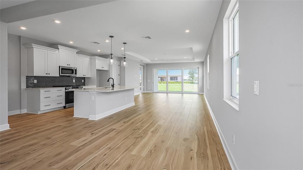 For Sale: $414,990 (2 beds, 2 baths, 1434 Square Feet)