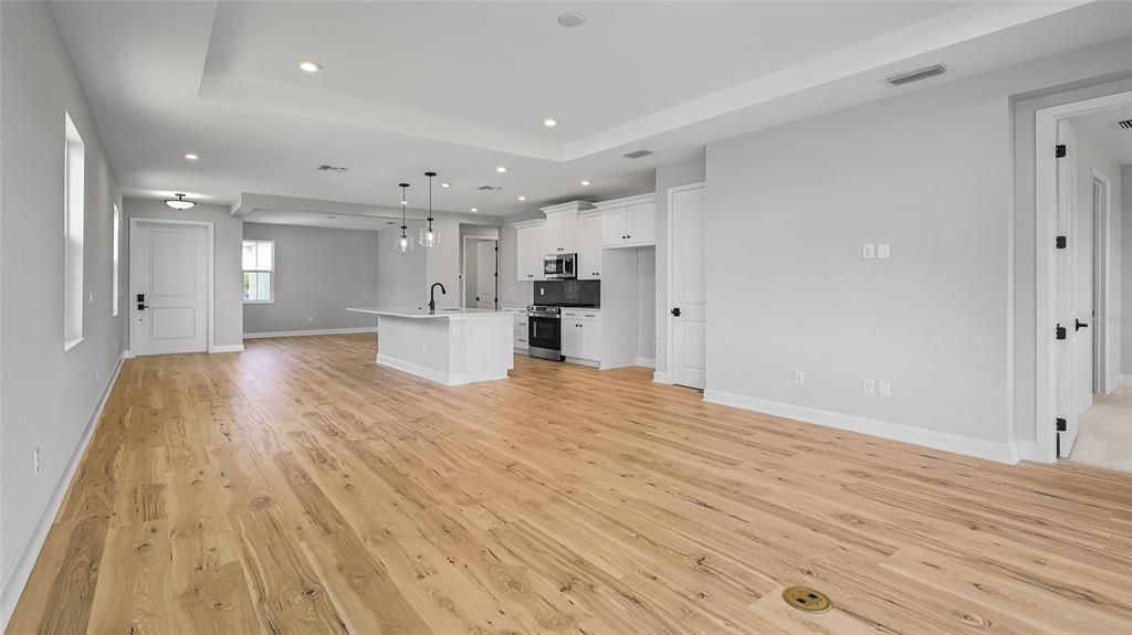 For Sale: $414,990 (2 beds, 2 baths, 1434 Square Feet)