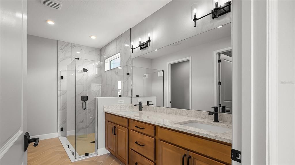 For Sale: $414,990 (2 beds, 2 baths, 1434 Square Feet)