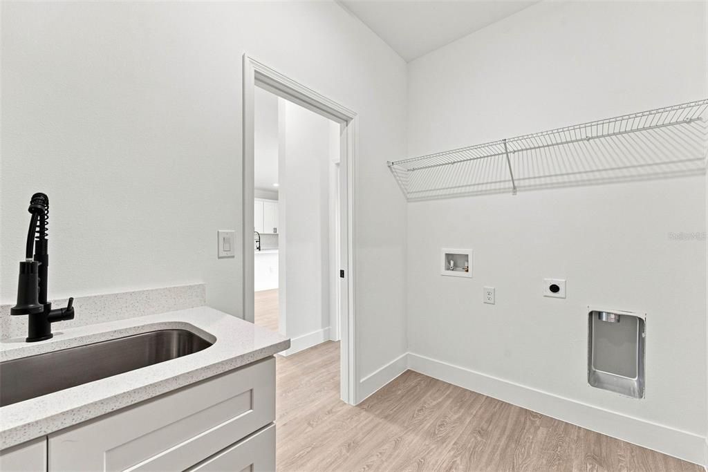 В аренду: $1,850 (3 спален, 2 ванн, 1667 Квадратных фут)