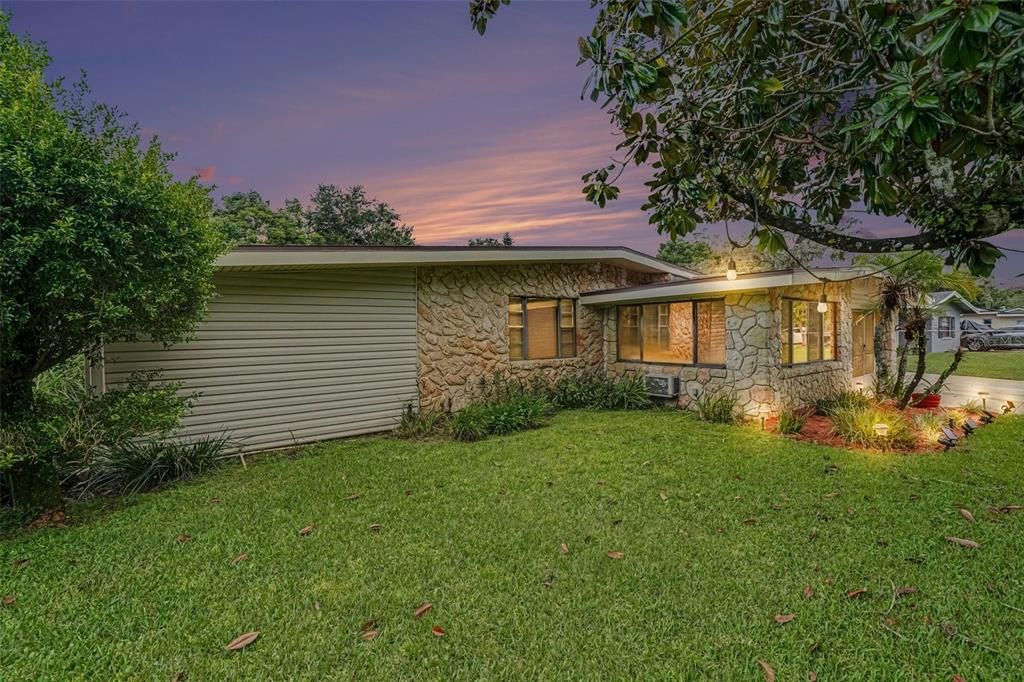 For Sale: $389,000 (3 beds, 1 baths, 1443 Square Feet)
