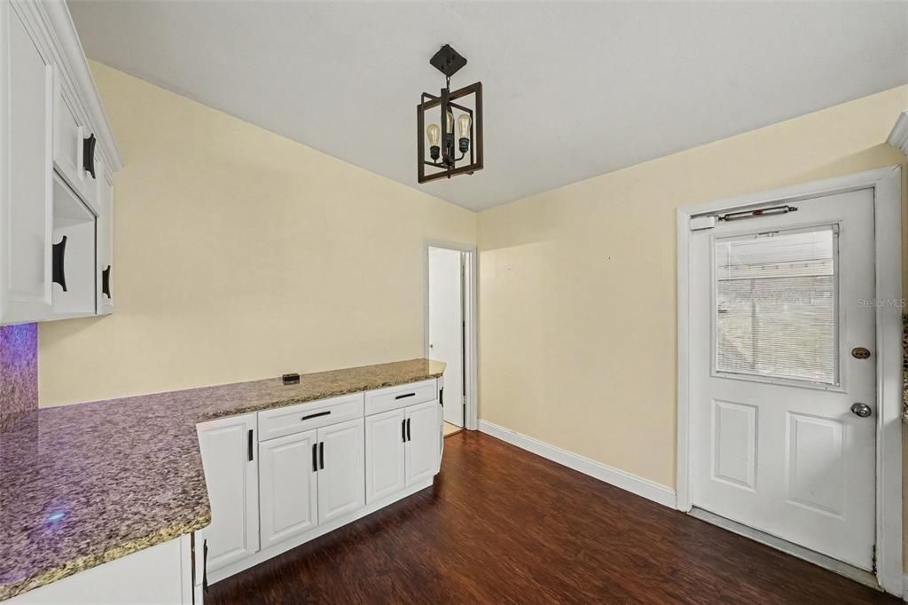 For Sale: $389,000 (3 beds, 1 baths, 1443 Square Feet)