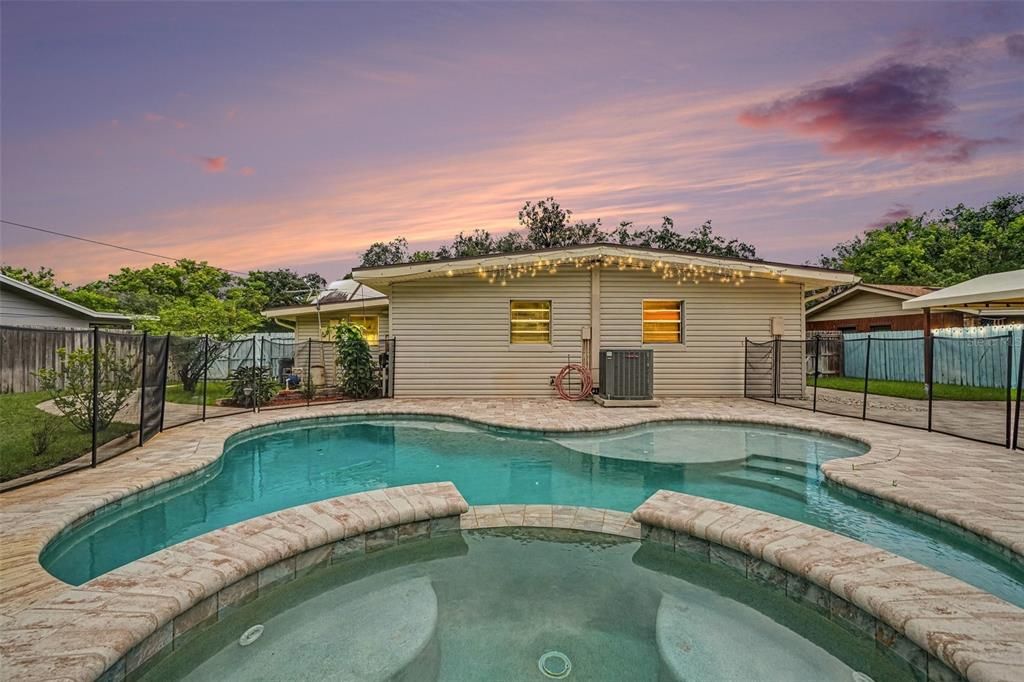 For Sale: $389,000 (3 beds, 1 baths, 1443 Square Feet)