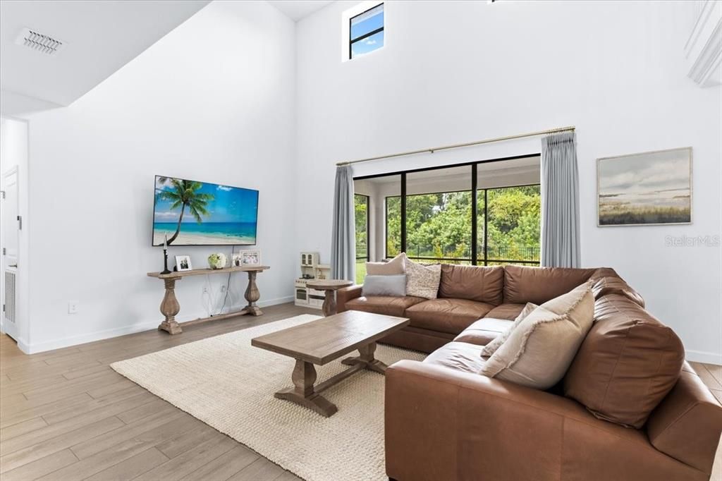 For Sale: $799,000 (5 beds, 4 baths, 3336 Square Feet)