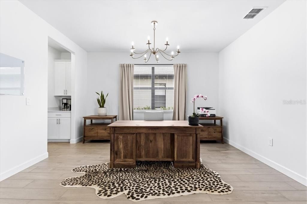 For Sale: $799,000 (5 beds, 4 baths, 3336 Square Feet)
