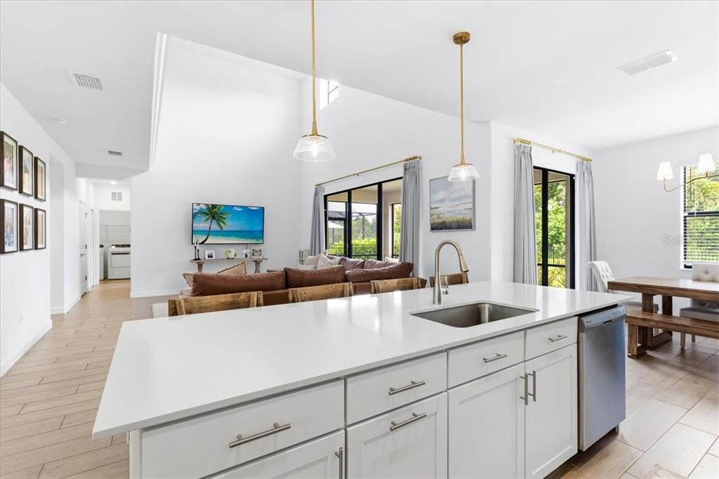 For Sale: $799,000 (5 beds, 4 baths, 3336 Square Feet)
