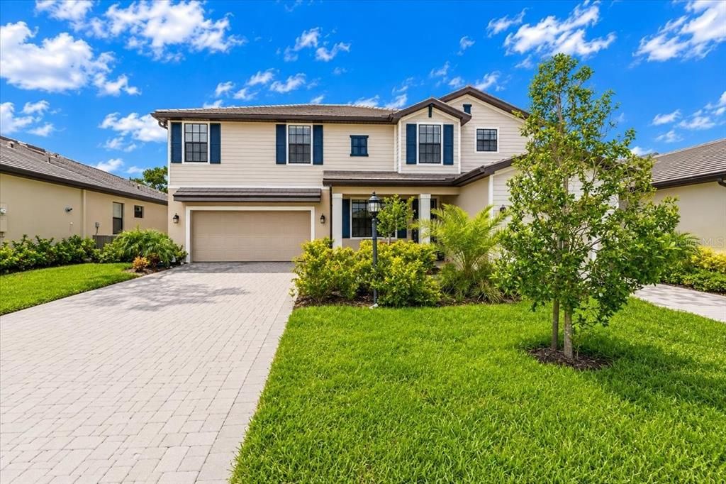 For Sale: $799,000 (5 beds, 4 baths, 3336 Square Feet)