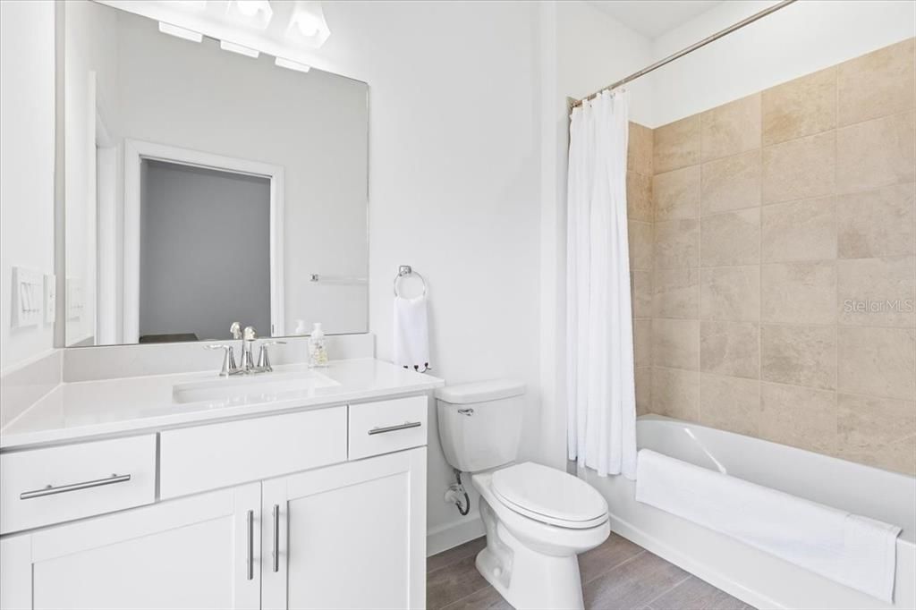 For Sale: $799,000 (5 beds, 4 baths, 3336 Square Feet)