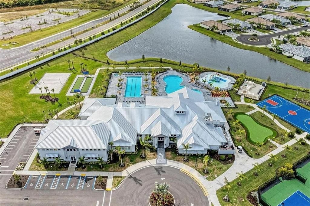 For Sale: $799,000 (5 beds, 4 baths, 3336 Square Feet)