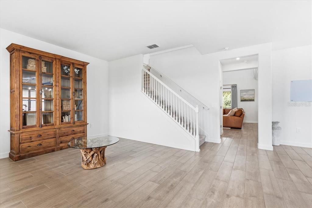 For Sale: $799,000 (5 beds, 4 baths, 3336 Square Feet)